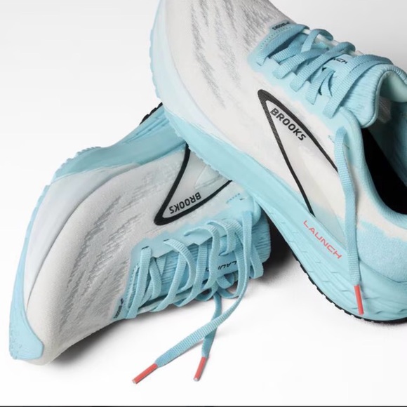 Brooks Shoes - Brooks launch 11 Women's Athletic Shoes - White and Light Blue